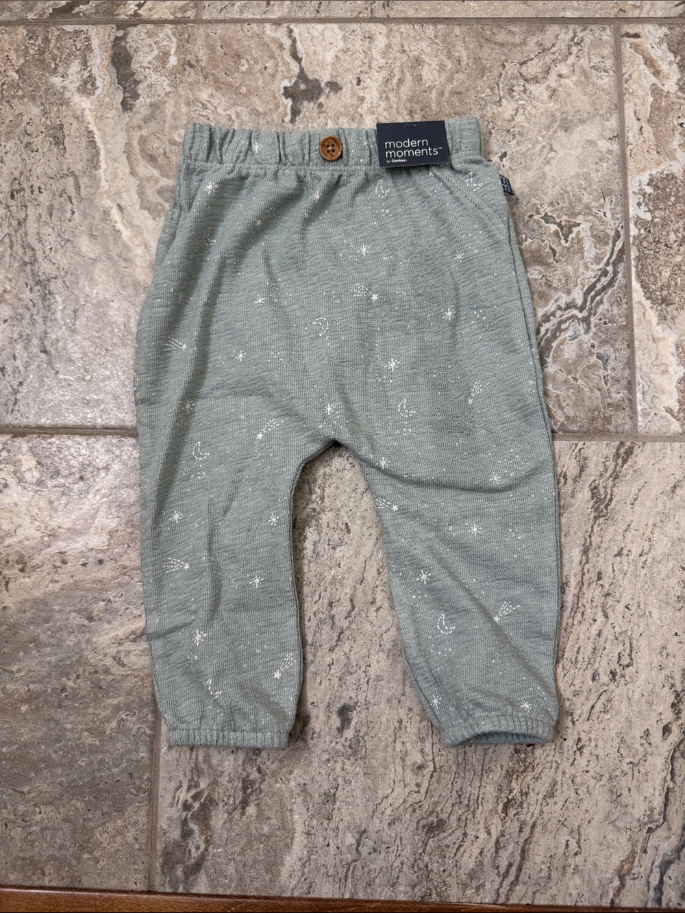 NWT Size 3-6 months Modern Moments Green Lounge Pants with Star & Moon Print